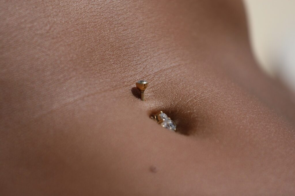 body piercing, skin, belly button-371961.jpg